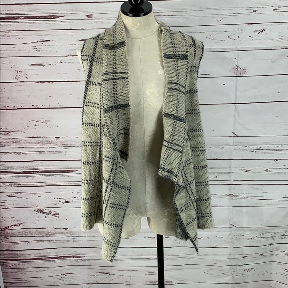 Elan vest sleeveless size L